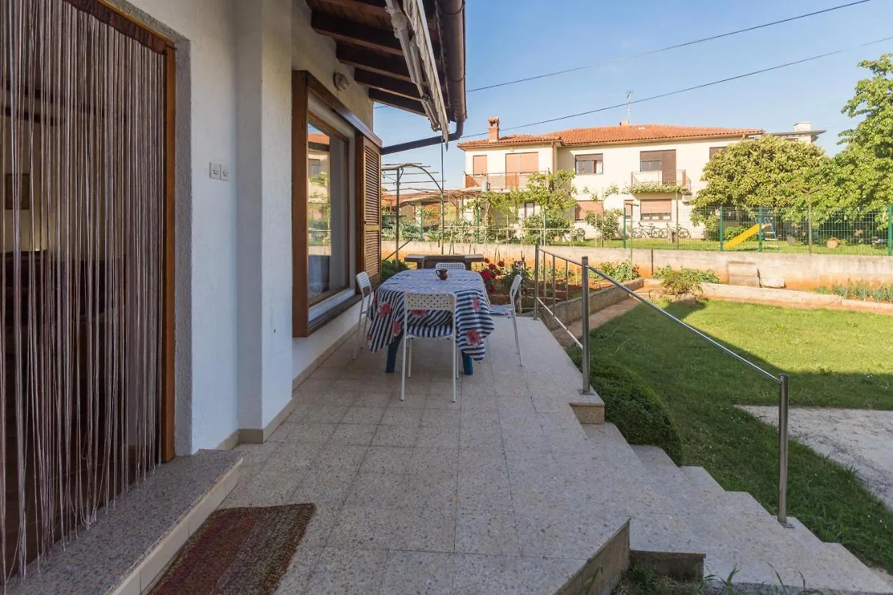 Apartments With A Parking Space Umag - 6992