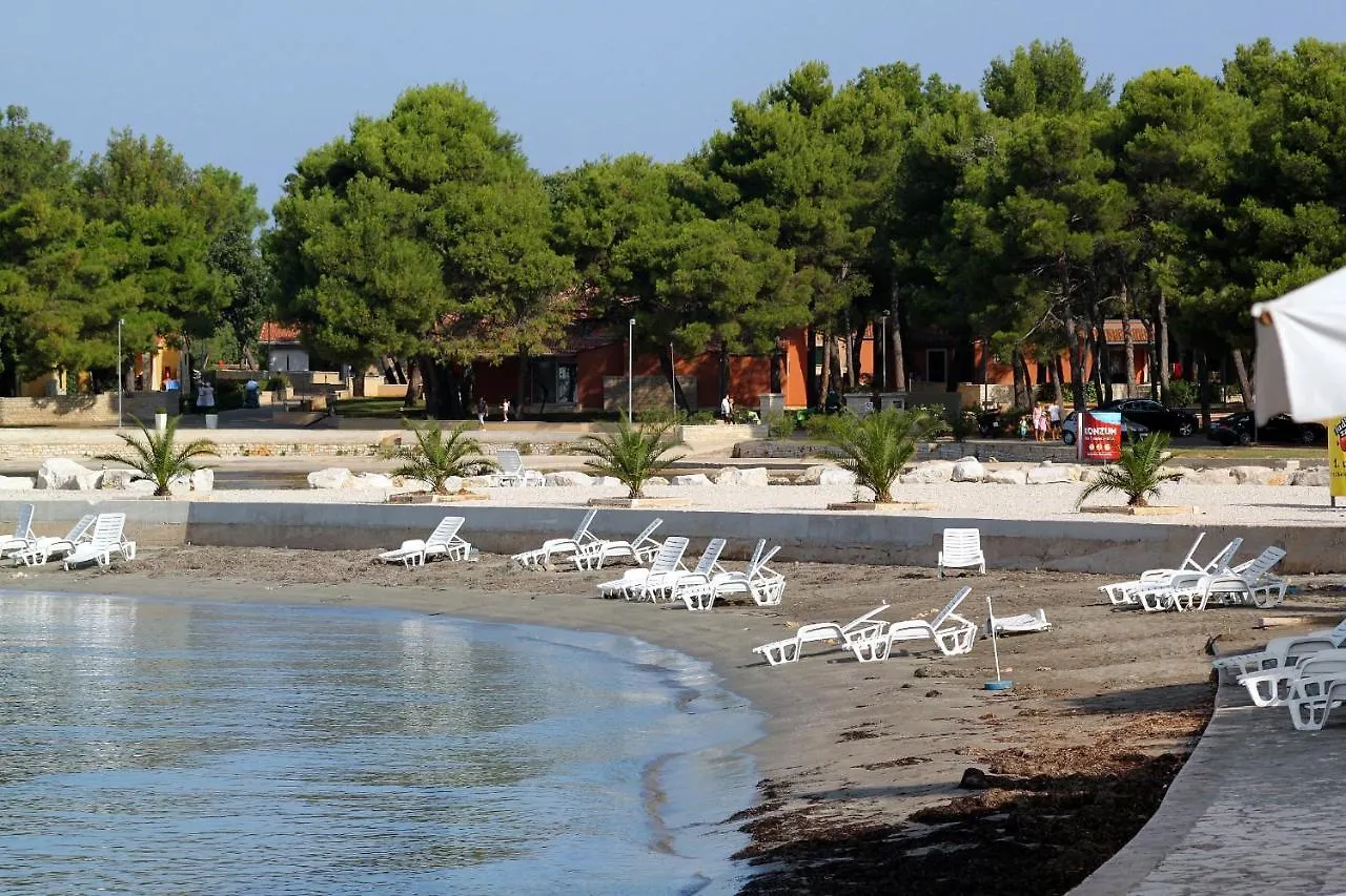 Apartments With A Parking Space Umag - 6992