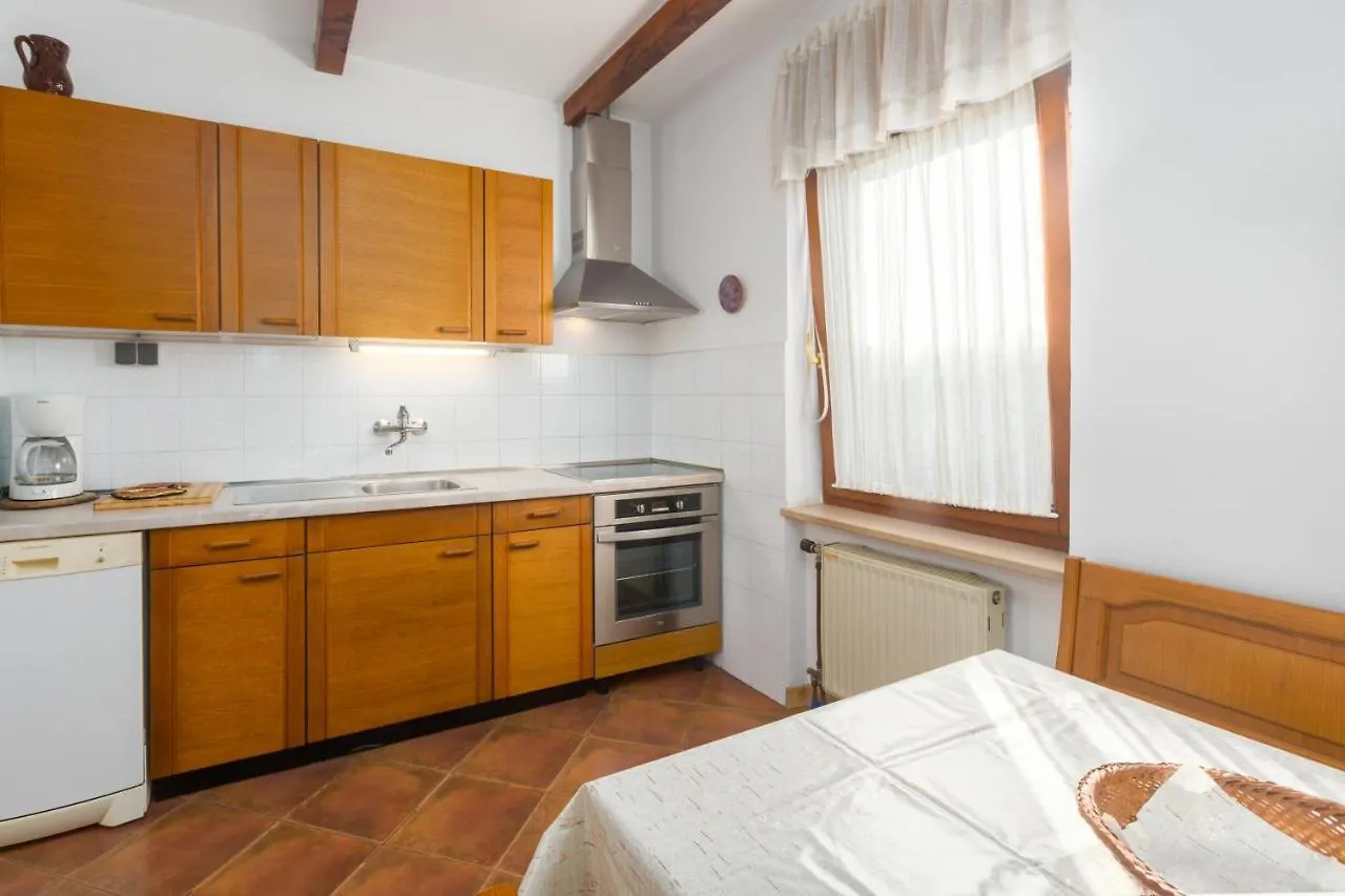 Apartments With A Parking Space Umag - 6992
